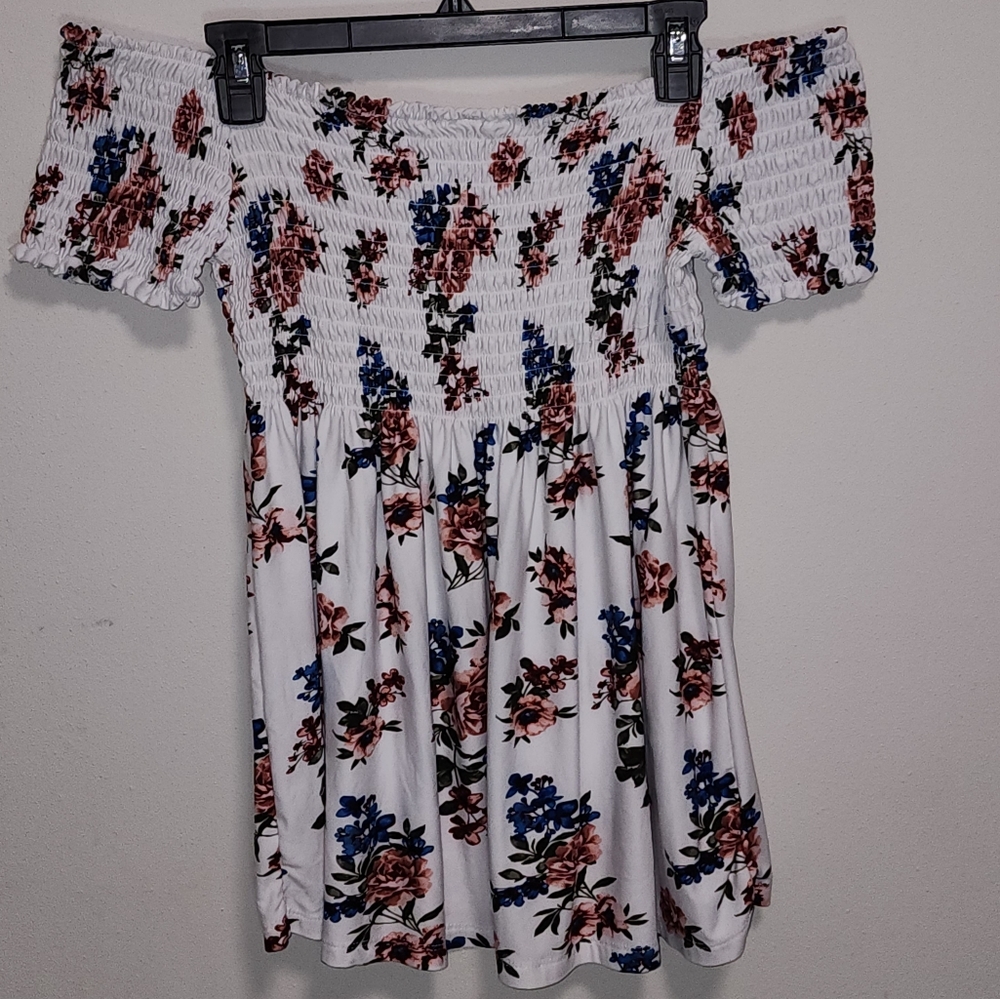 Floral Off-The-Shoulder Crop